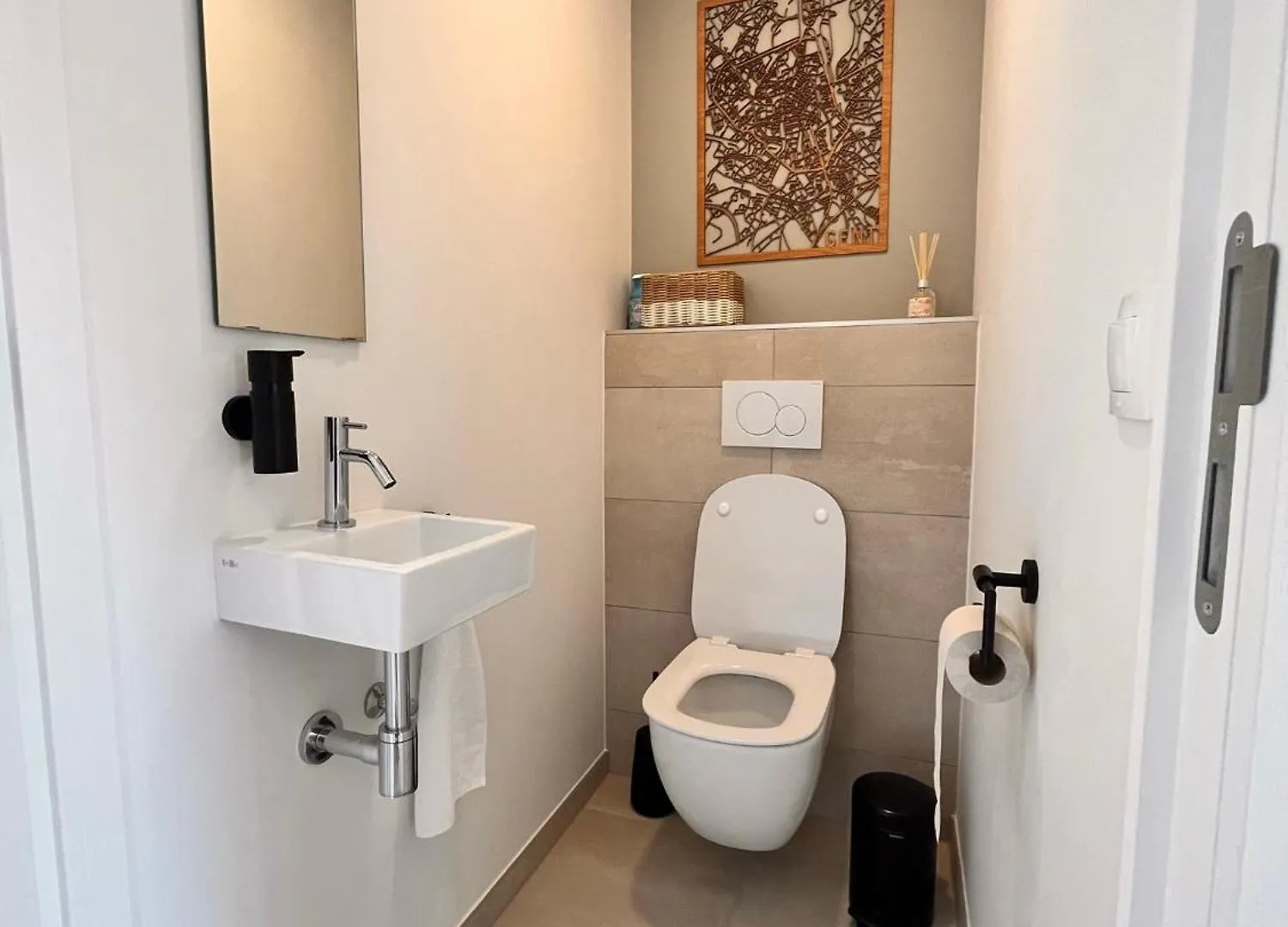 Casa Matti Modern Apartment With Garden View And Terrace 헨트 0*,  벨기에